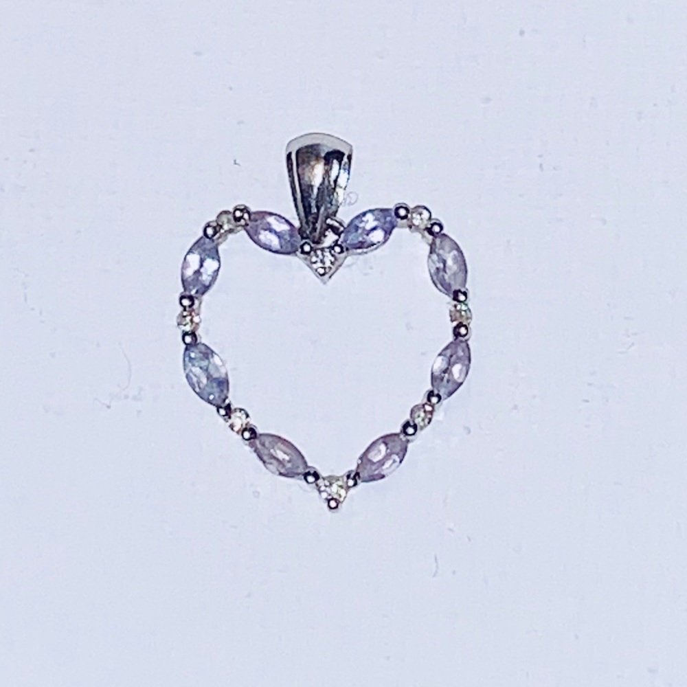 10k white gold tanzanite & Diamonds heart pendant